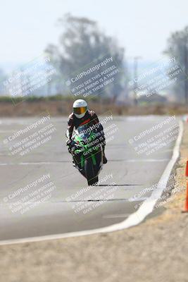 media/Sep-20-2025-TrackDaz (Sat) [[27f0cde673]]/B Group/220pm (Turn 9)/